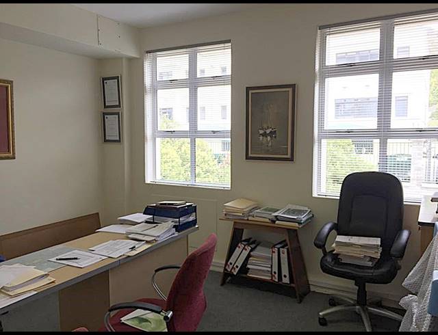93M² OFFICE TO LET IN WESTLAKE